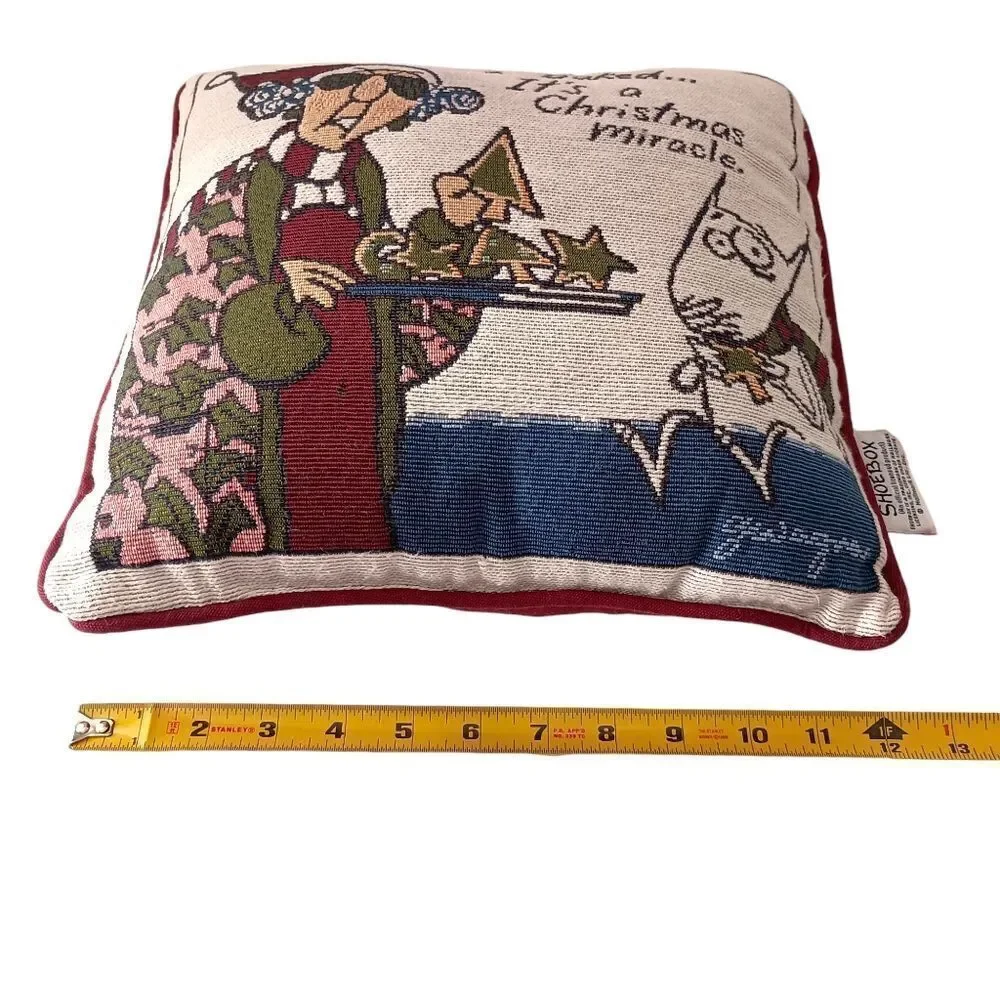 Hallmark Shoebox Maxine Pillow I baked... It's a‎ Christmas Miracle Tapestry
